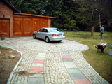 Lichterfelde Garagenvorplatz